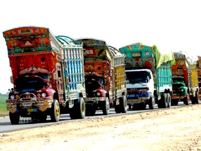 سندھ انتظامیہ نے ٹرکوں سے نکا لنا  شروع کر دیا، ہمارے ڈرائیور کو بھی زد و کوب کیا جارہا ہے، بلوچستان گڈز ٹرک اونرزایسی ایشن